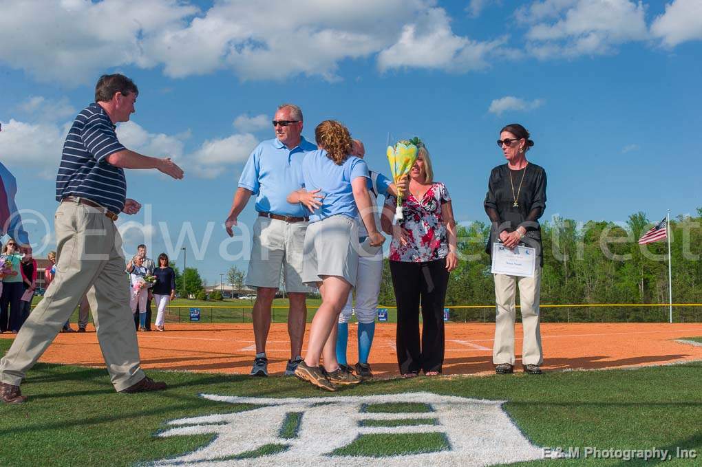 Softball Seniors 045.jpg